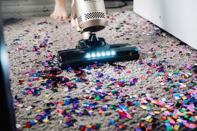 The Best Roomba and Robot Vacuum Deals We’ve Seen This Black Friday