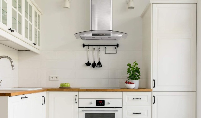 Vetted: The Best Range Hoods for Every Kitchen