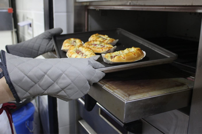 The Best Oven Mitts for Kitchen Use