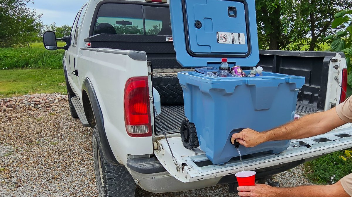 Brumate Wheeled Cooler