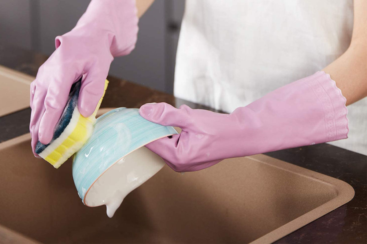 The Best Dishwashing Gloves Options