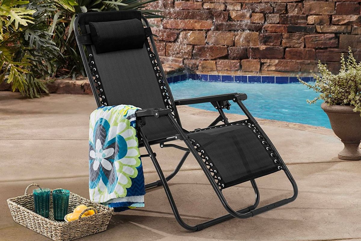 The Best Zero Gravity Chair Option next to a pool