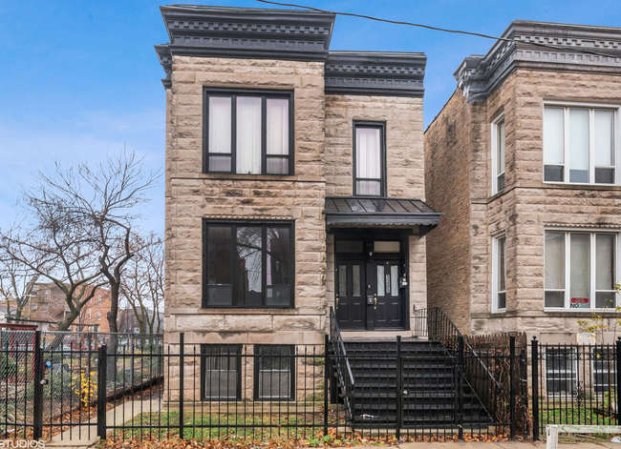 20 Photos That Show Why Chicago Loves the Two-Flat