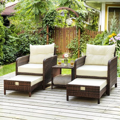 The Best Patio Chairs Option: Pamapic 5-Piece Wicker Patio Seats With Ottomans