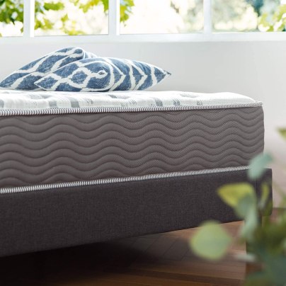 The Best Mattress For Stomach Sleepers Options Zinus