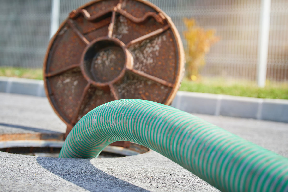 Septic Tank Cost: DIY vs. Hiring a Professional