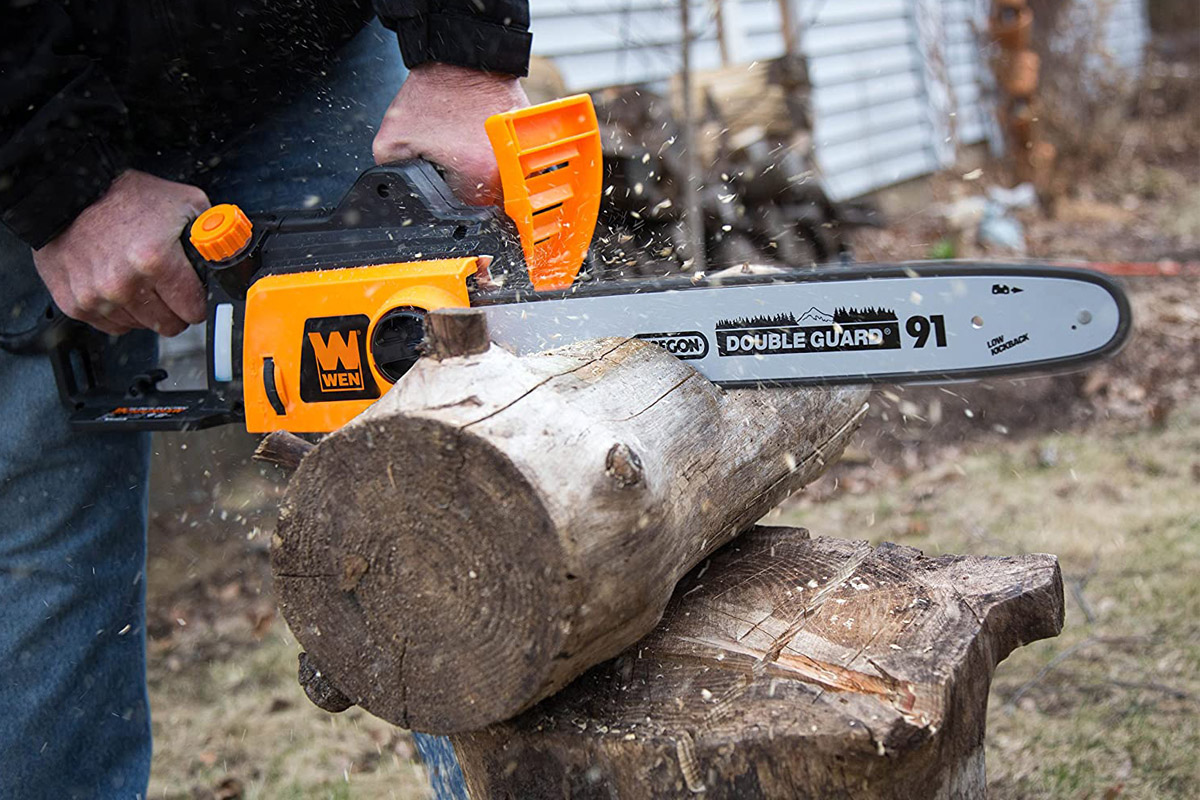The Best Chainsaw for Cutting Firewood Options