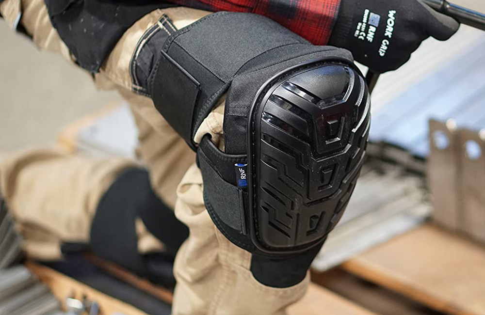 The Best Knee Pads for Tiling Options