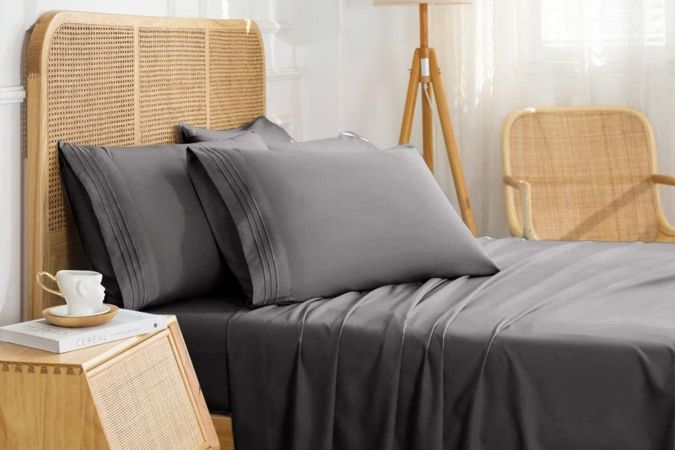 The Best Pillowcases for Your Bedding