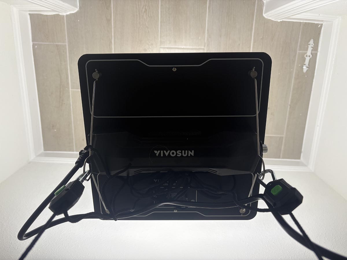 Vivosun grow light