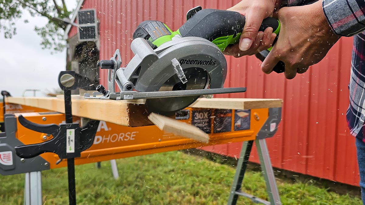 Alternate Greenworks cutting a bevel