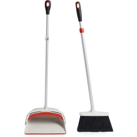OXO Large Upright Sweep Set