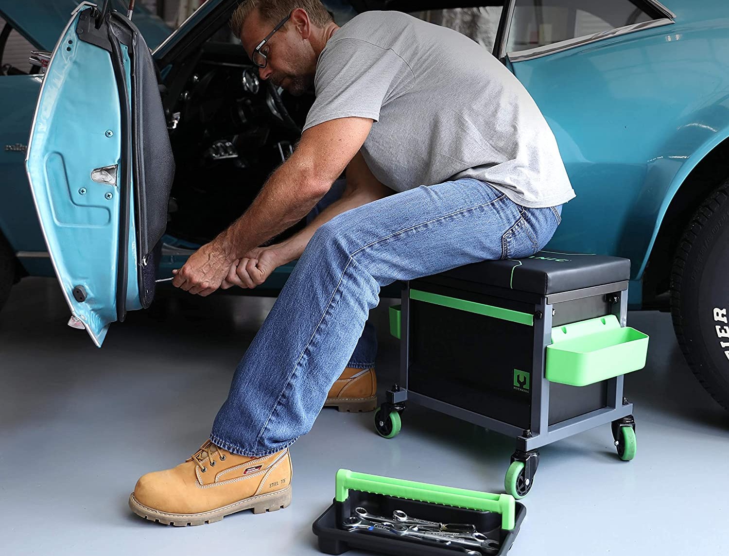 The Best Shop Stool Options for Your Workshop - Bob Vila