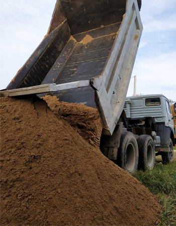 Cost of Topsoil Delivery Near Me