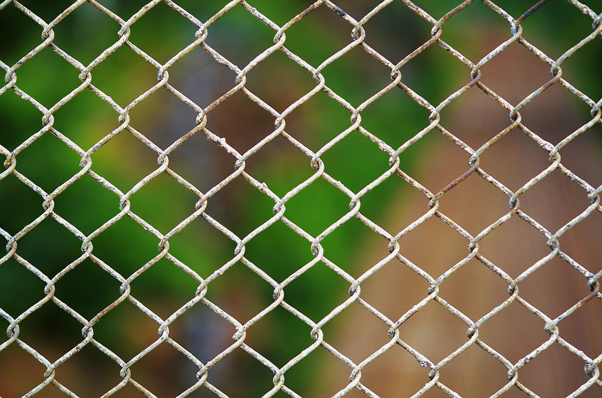 Factors in Calculating Chain Link Fence Cost