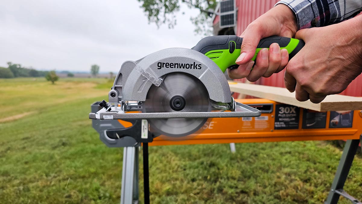 Greenworks Compact Circlar saw