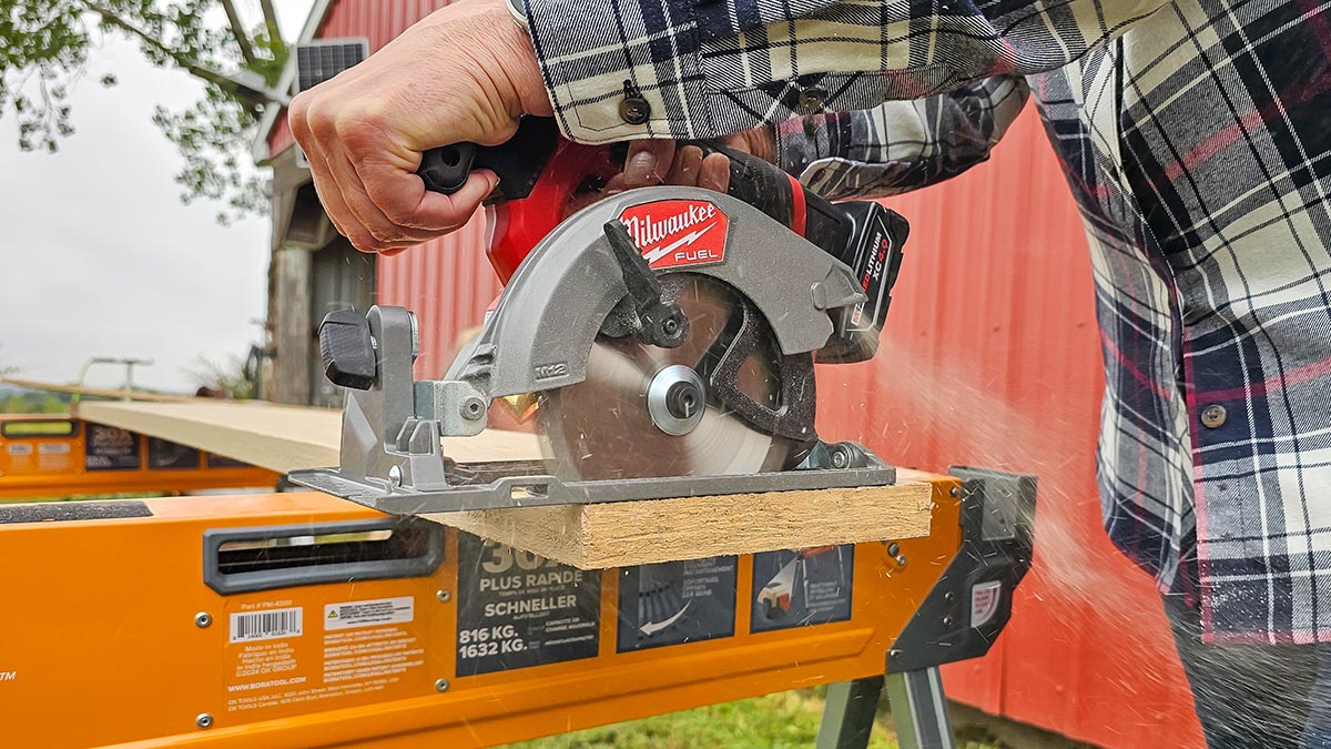 Milwaukee compact circular saw