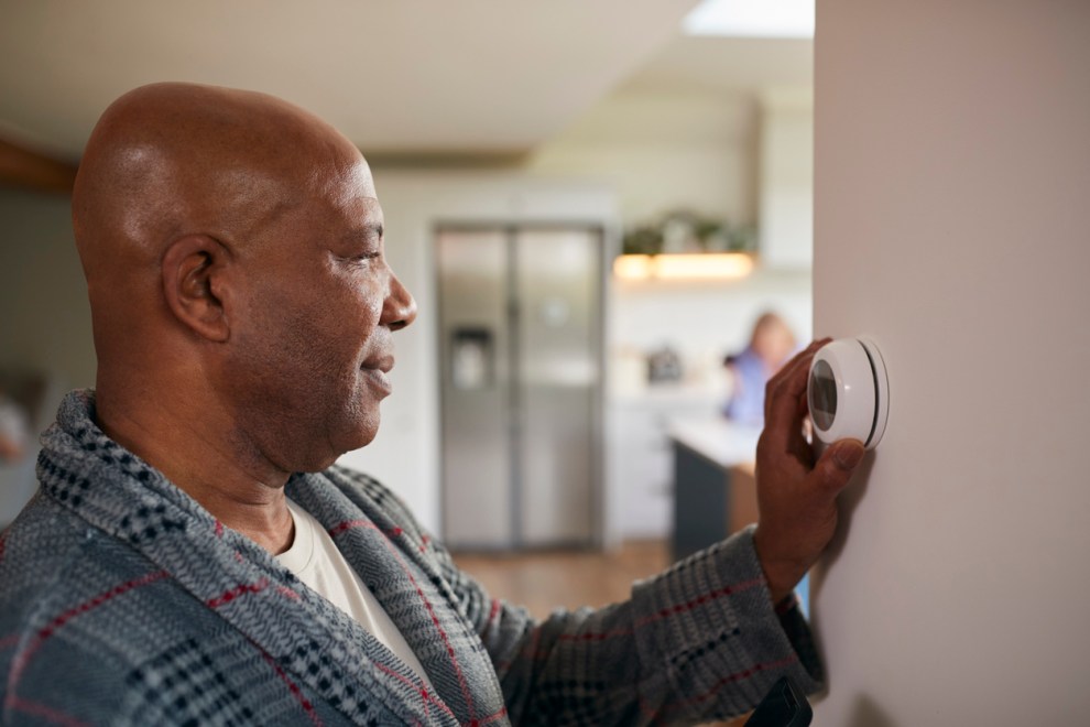 The Best Non Programmable Thermostats - Picks from Bob Vila