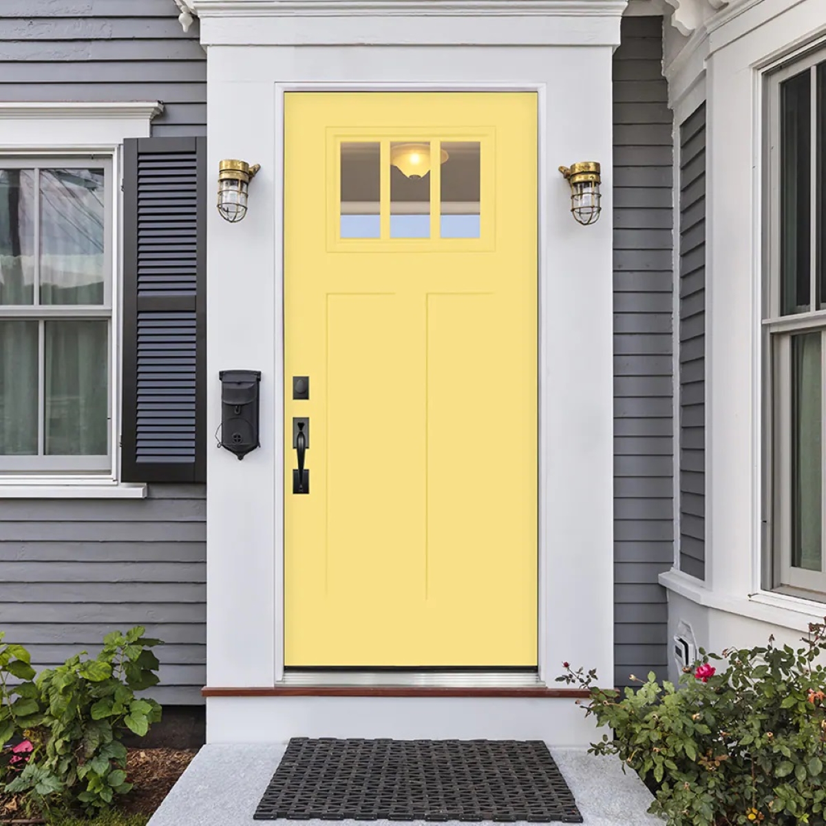 Front door paint colors pictures - Yellow door with white trim