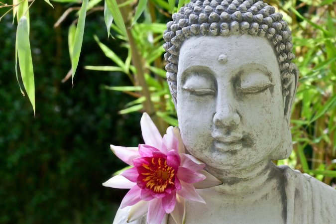 The Best Concrete Garden Statues Options