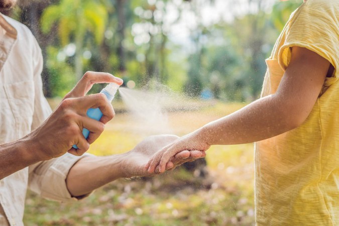 The Best Natural Bug Spray to Stay Bite-Free