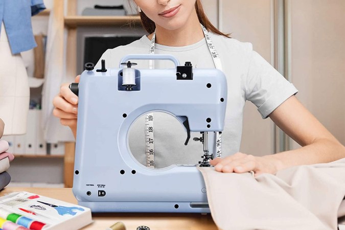 The Best Mini Sewing Machines for Your DIY Projects
