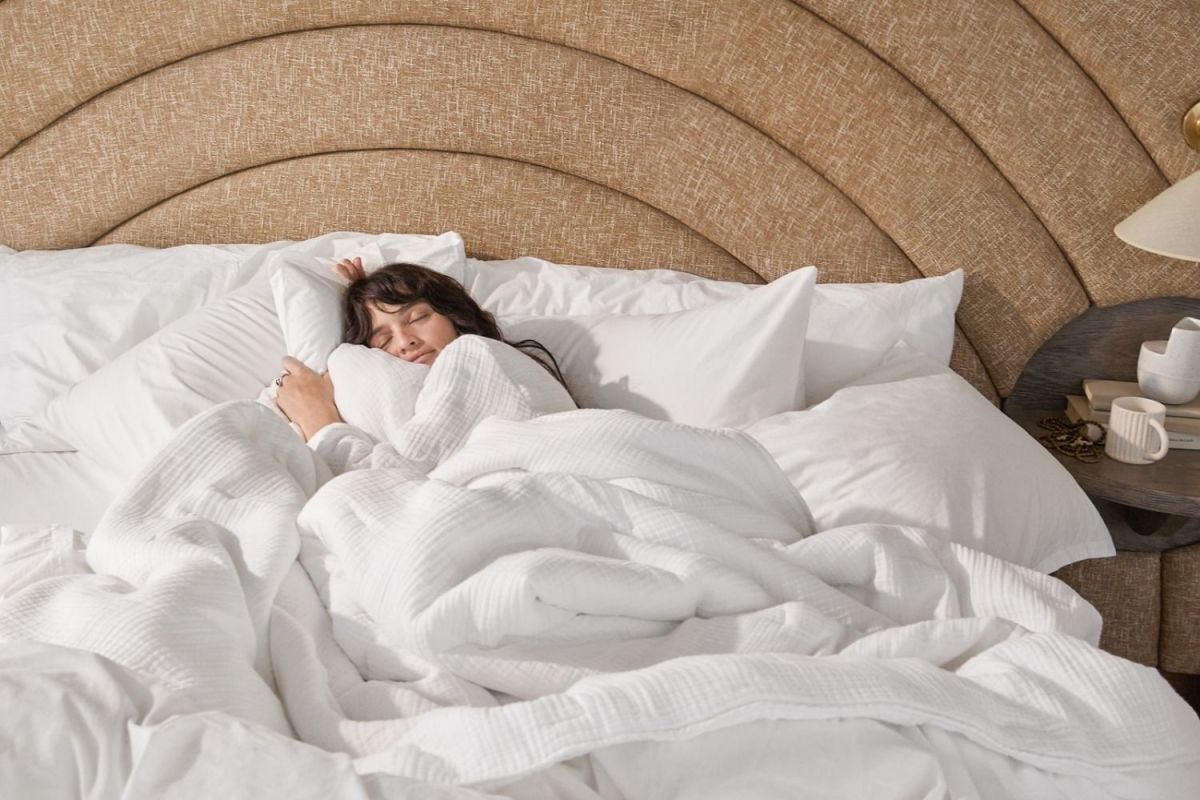 the-best-sheets-for-hot-sleepers-bob-vila