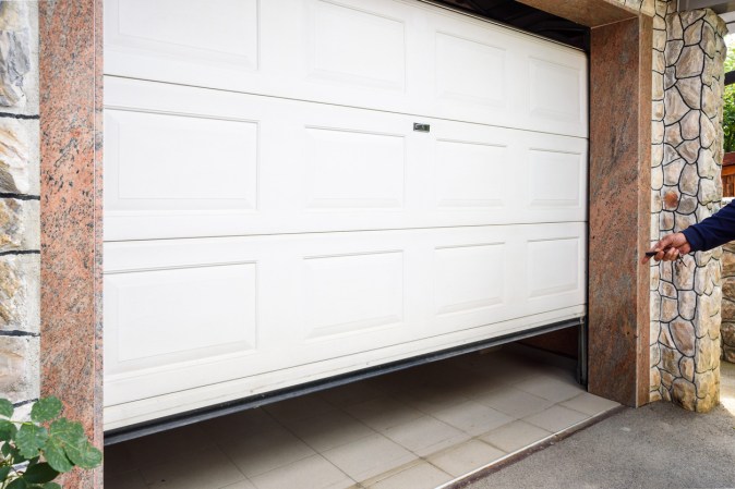 7 Easy Ways to Increase Your Garage Door Security