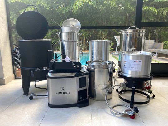 The Best Turkey Fryer Options on a concrete patio