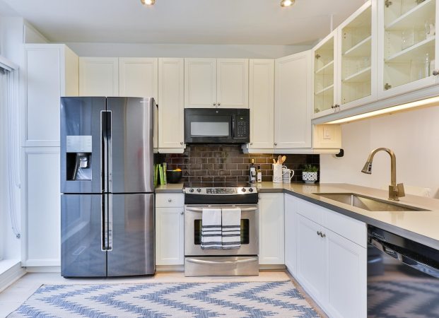 How to Refinish Cabinets and Give Your Kitchen a New Look
