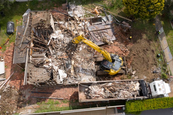 How Much Does It Cost to Demolish a House?