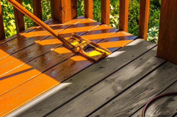 How To: Make a Homemade Deck Cleaner That Works Like a Charm
