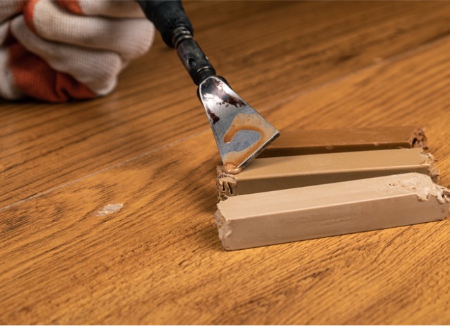 engineered hardwood vs laminate