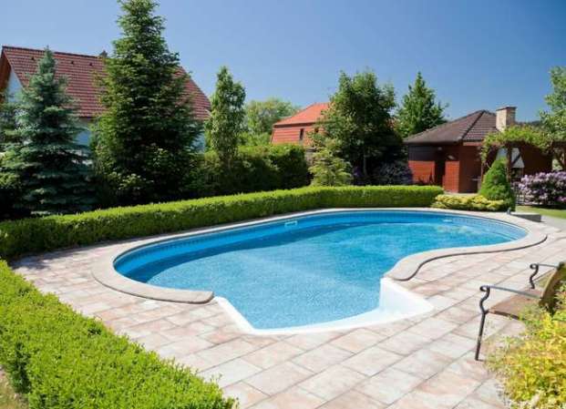 9 Creative Ways to Heat Your Pool This Summer