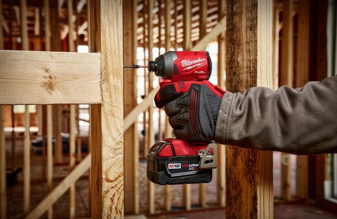 The Best Tools to Cut Drywall