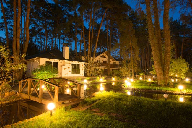 11 Deck Lighting Ideas for Illuminating Your Outdoor Space