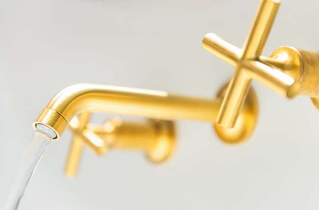 Go for (Brushed) Gold: 10 Gold Fixtures for Your Kitchen or Bath Reno
