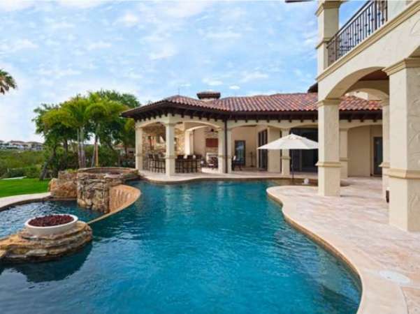 9 Things You Should Know Before Buying a House With a Pool