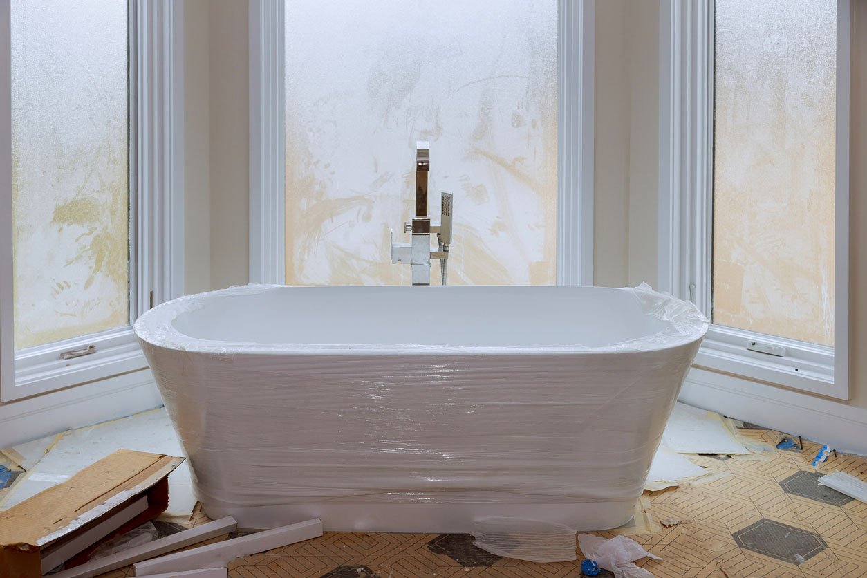 How Much Does It Cost to Replace a Bathtub? Breaking Down the Cost of ...