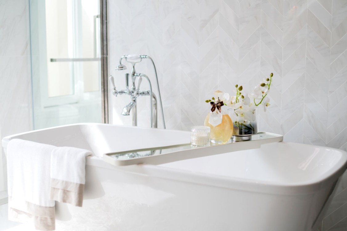 How Much Does It Cost to Replace a Bathtub? Breaking Down the Cost of