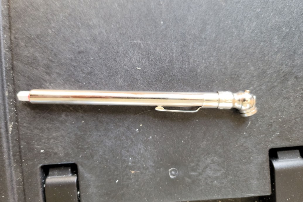 Milton Tire Pressure Gauge Review Does it Work? Tested by Bob Vila