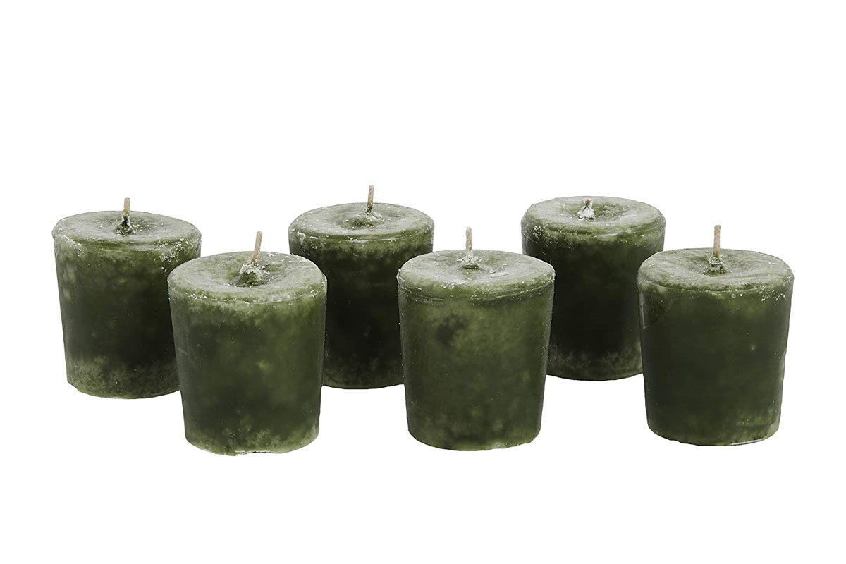 The Best Christmas Candle Option: Aroma Naturals Votive Candles Evergreen Holiday
