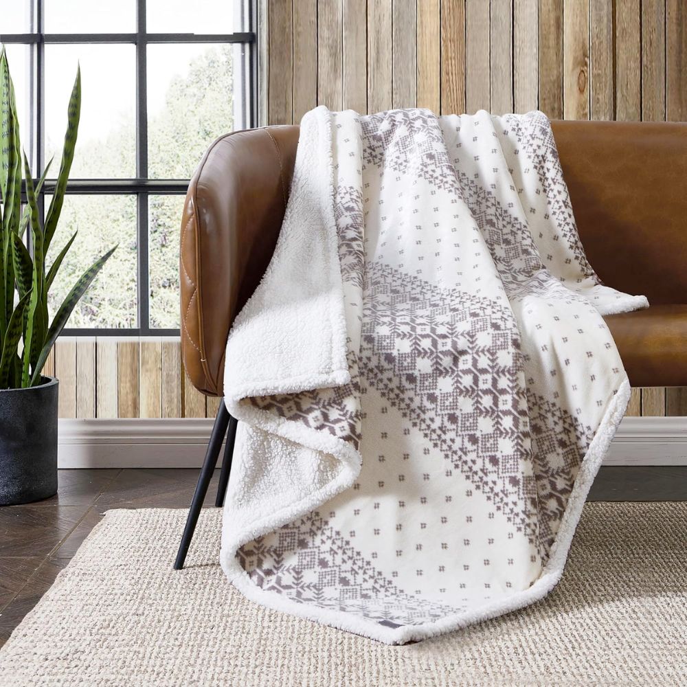 The Best Christmas Decorations Option: Eddie Bauer Home Ultra-Plush Collection Throw Blanket