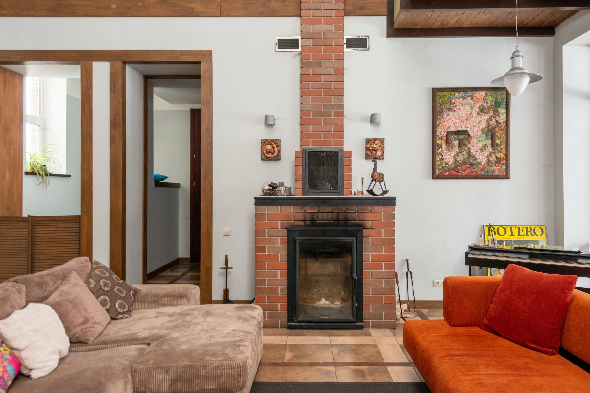 Best Paint for Brick Fireplaces Options