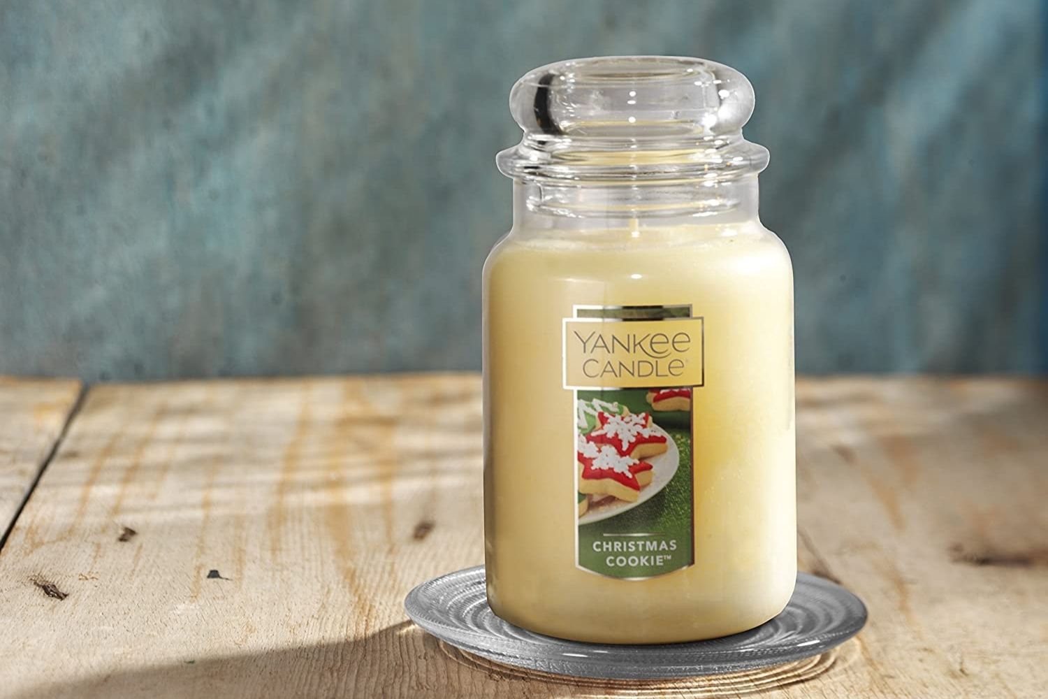 The Best Christmas Candle Option: Yankee Candle Large Jar, Christmas Cookie