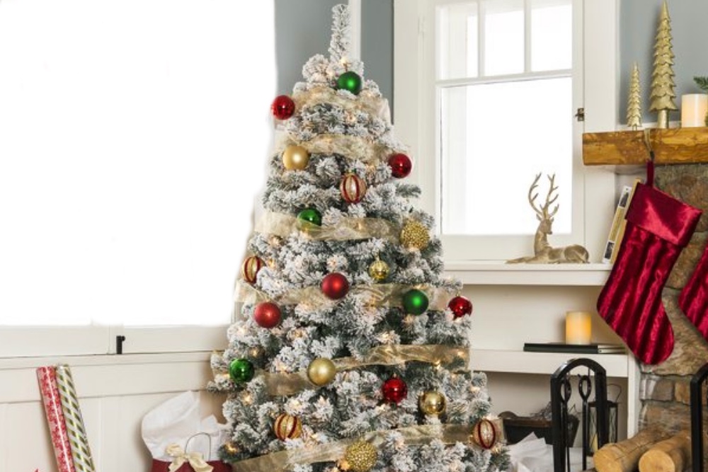 Deals Roundup 10/18 Option: Best Choice Products 4.5' Pre-Lit Pine Tree