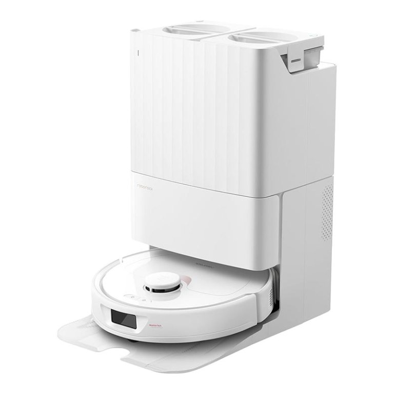  The Roborock Q Revo Robot Vacuum and Mop on a white background.