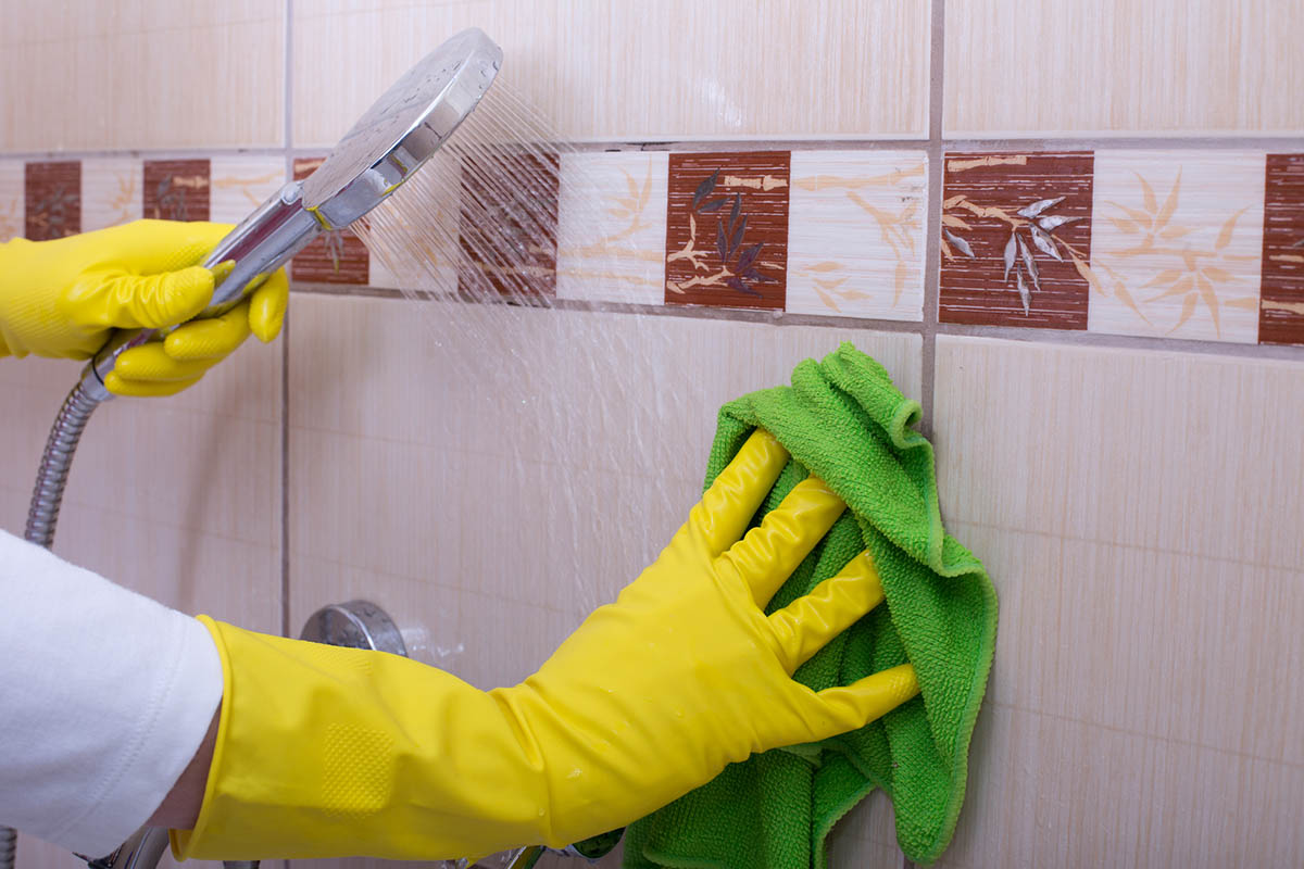 The Best Shower Tile Cleaner Options
