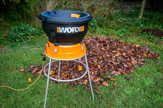 We Tested the WORX Leaf Mulcher in a Backyard Full of Leaves, Did it Work?