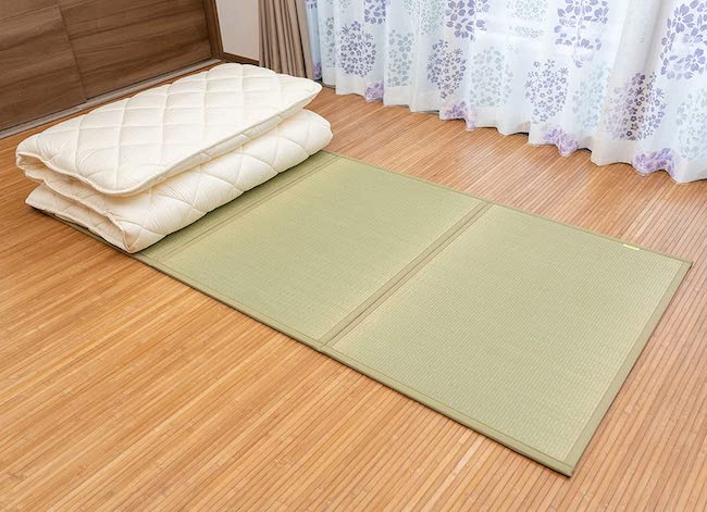 FULI Japanese tatami mattress on bamboo floors.
